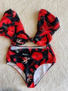 Black & Red Floral Puff-Sleeve Bikini Set